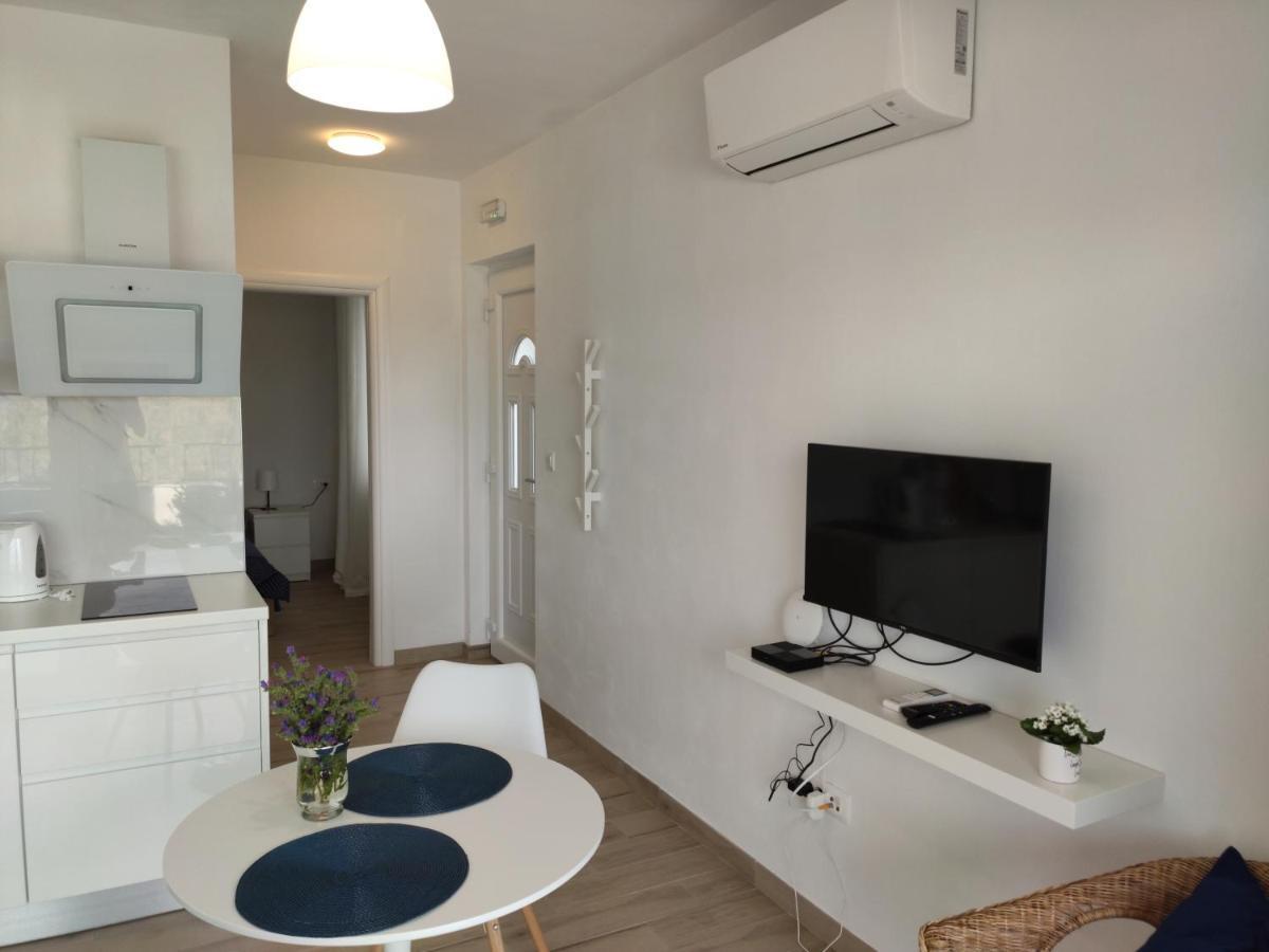 Apartmani Sara 2 Betina (Sibenik-Knin) Exterior foto