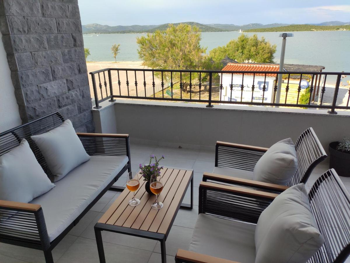 Apartmani Sara 2 Betina (Sibenik-Knin) Exterior foto